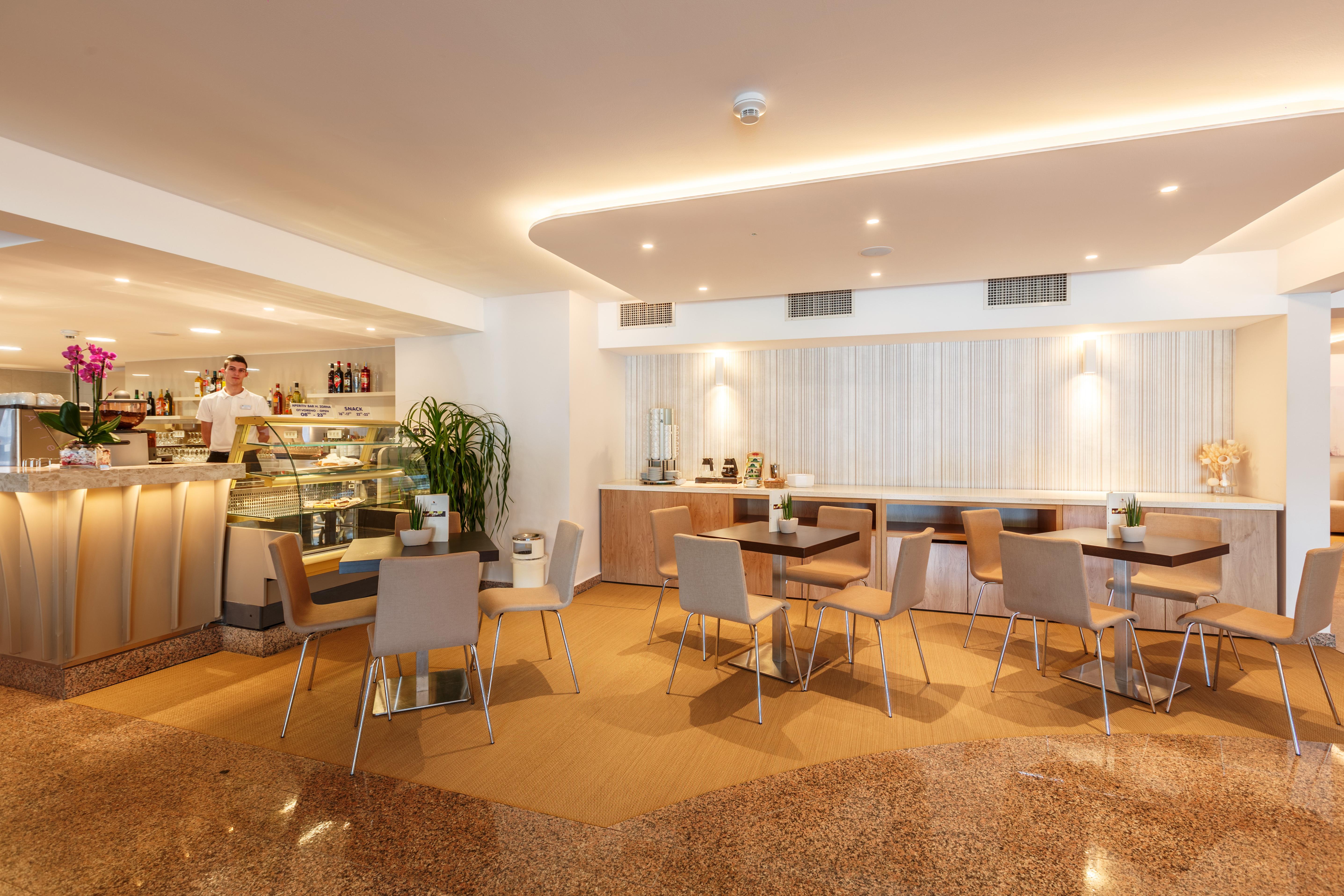 Hotel Zorna Plava Laguna Porec Exterior photo