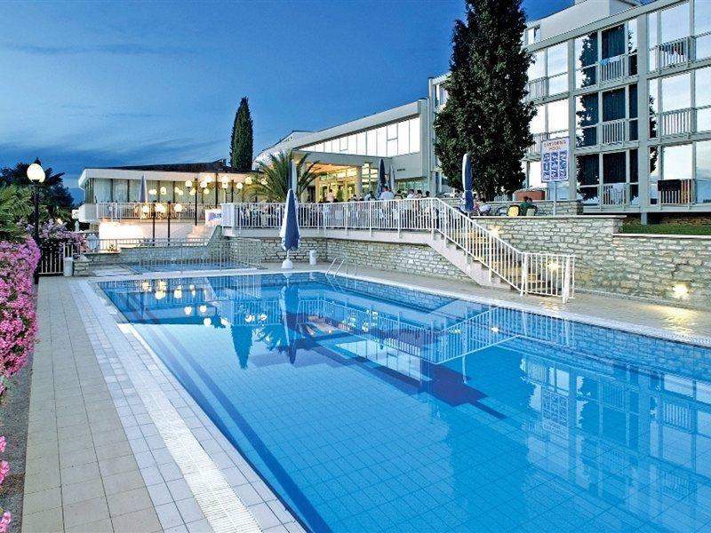 Hotel Zorna Plava Laguna Porec Exterior photo